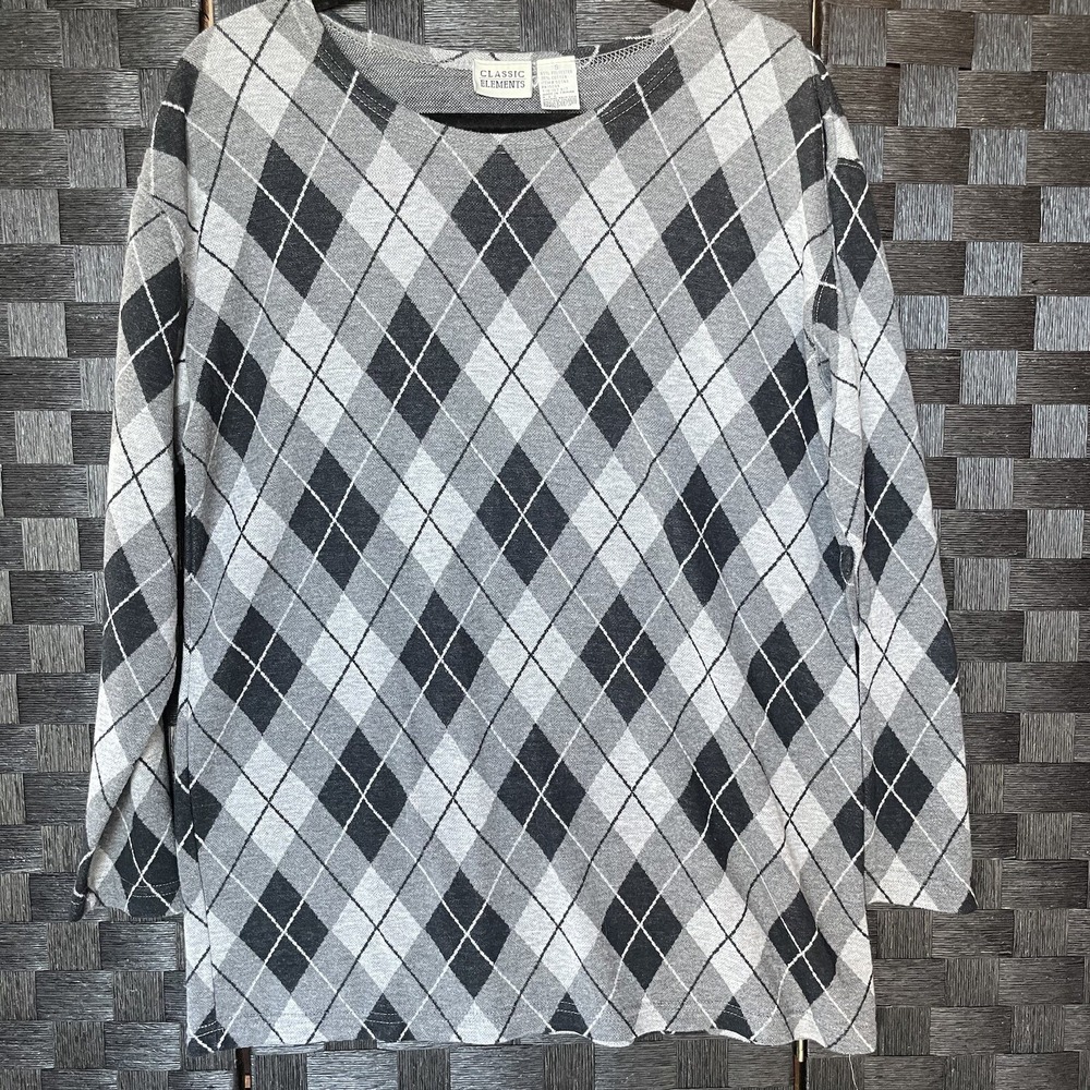 Classic Elements Size Small Argyle Black & White Top